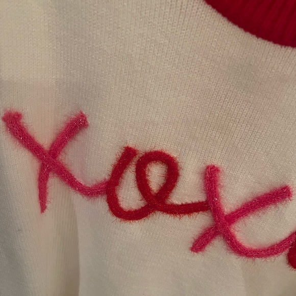 Altar’d State XOXO sweater.  Short puffy sleeves, Size M, very cute! - Picture 2 of 5